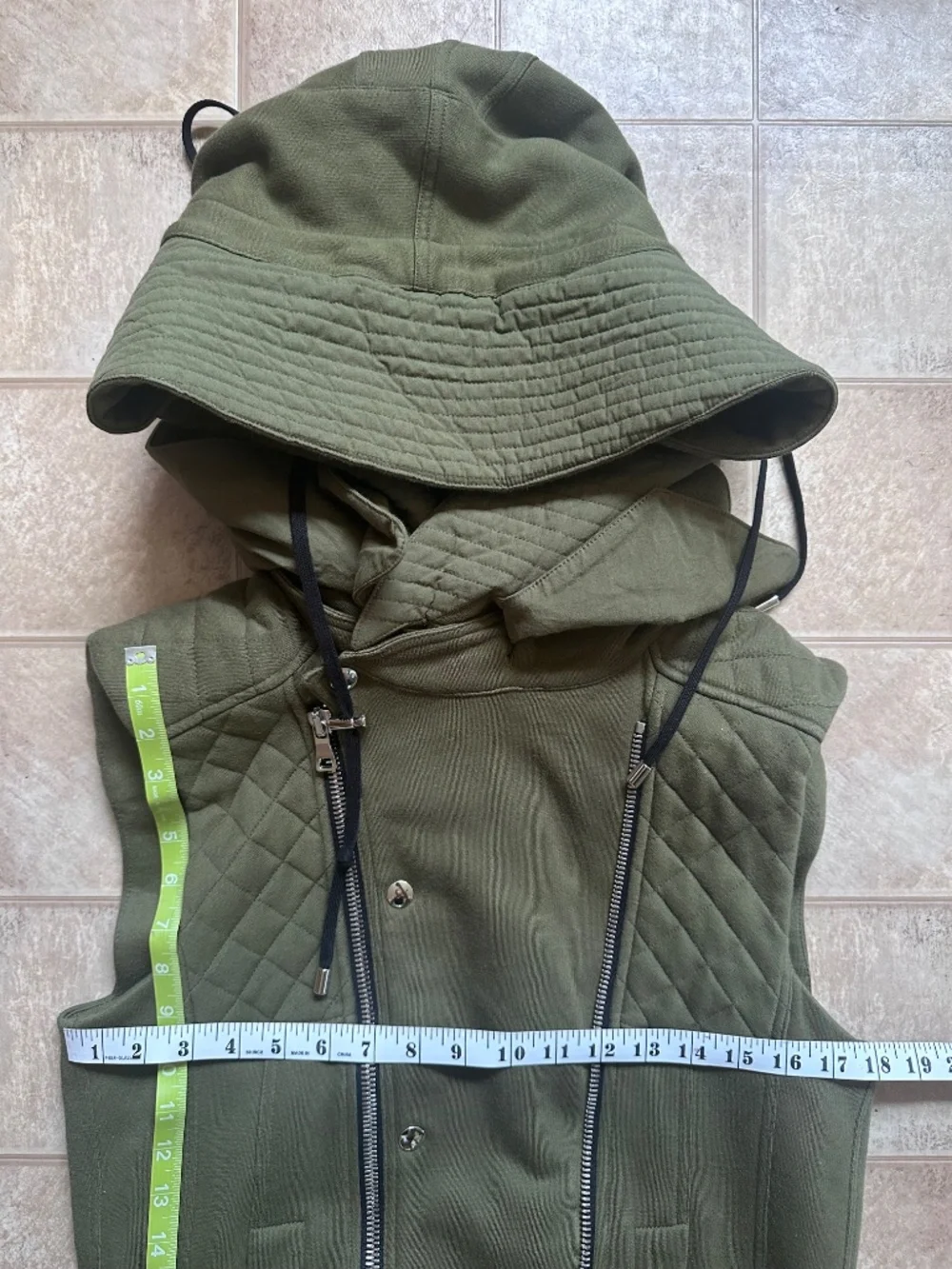 Title: Balmain Paris Napoleon Hooded Quilted Vest Olive M